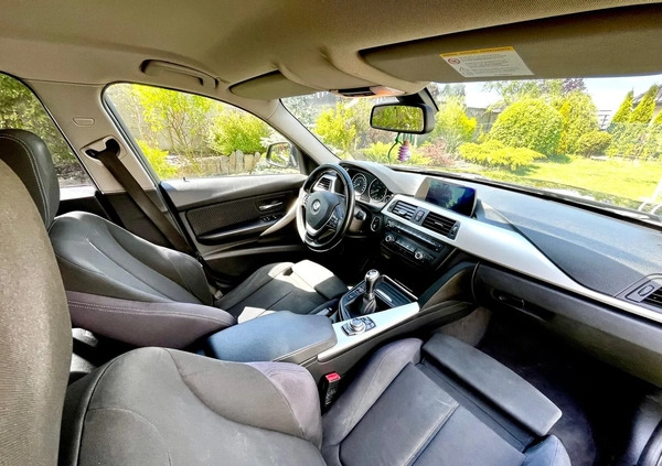 BMW Seria 3 cena 34800 przebieg: 335000, rok produkcji 2013 z Mrozy małe 667